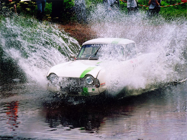 ace_water_splash_600.jpg